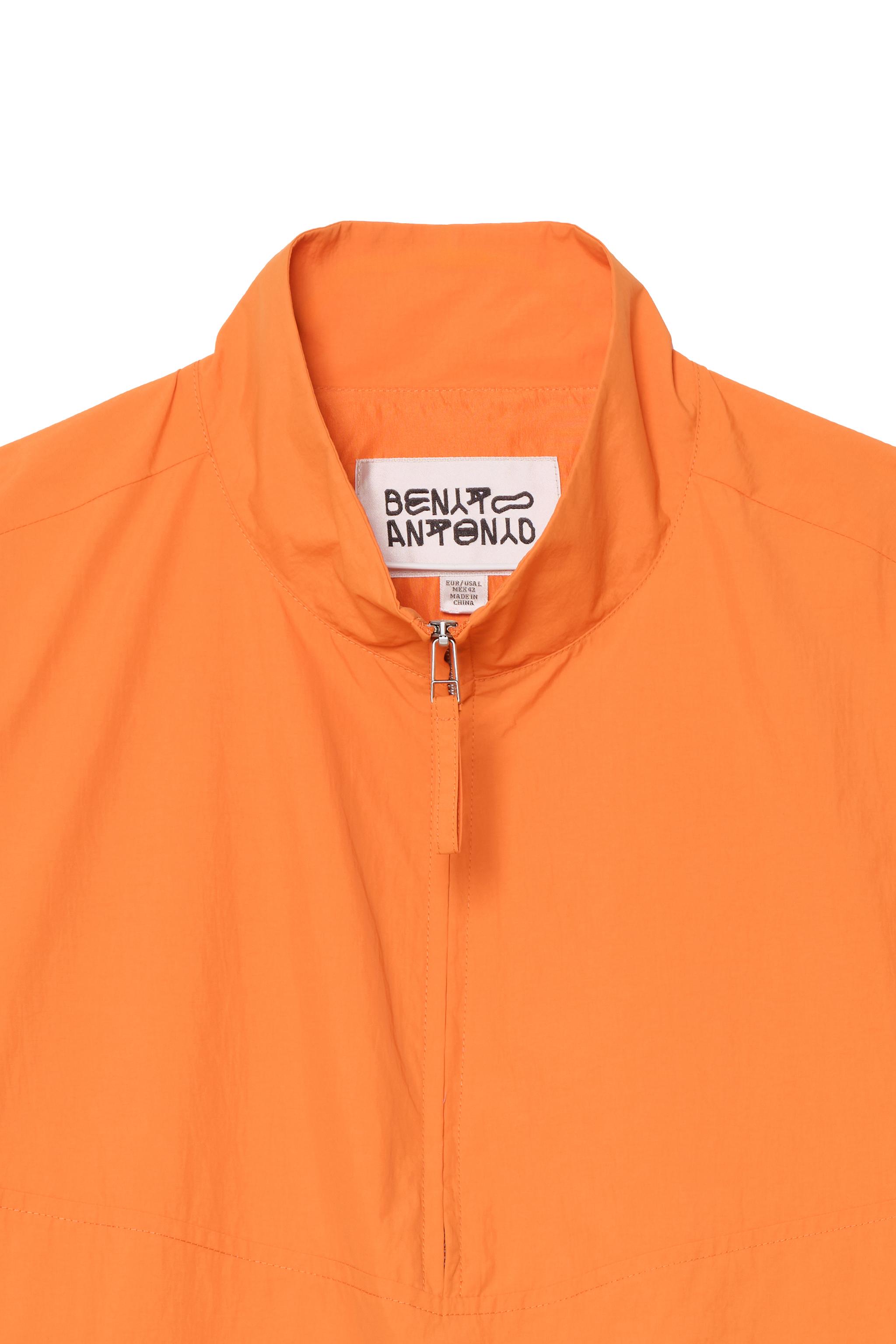 RELAXED FIT WINDPROOF POUCH POCKET JACKET